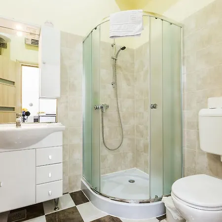 Charming And Historic Old Town Apartament